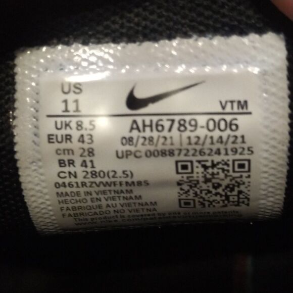 Nike Women's Air Max 270 Triple Black Sneakers Running Shoes AH6789-006 Sz 11 - Picture 12 of 12